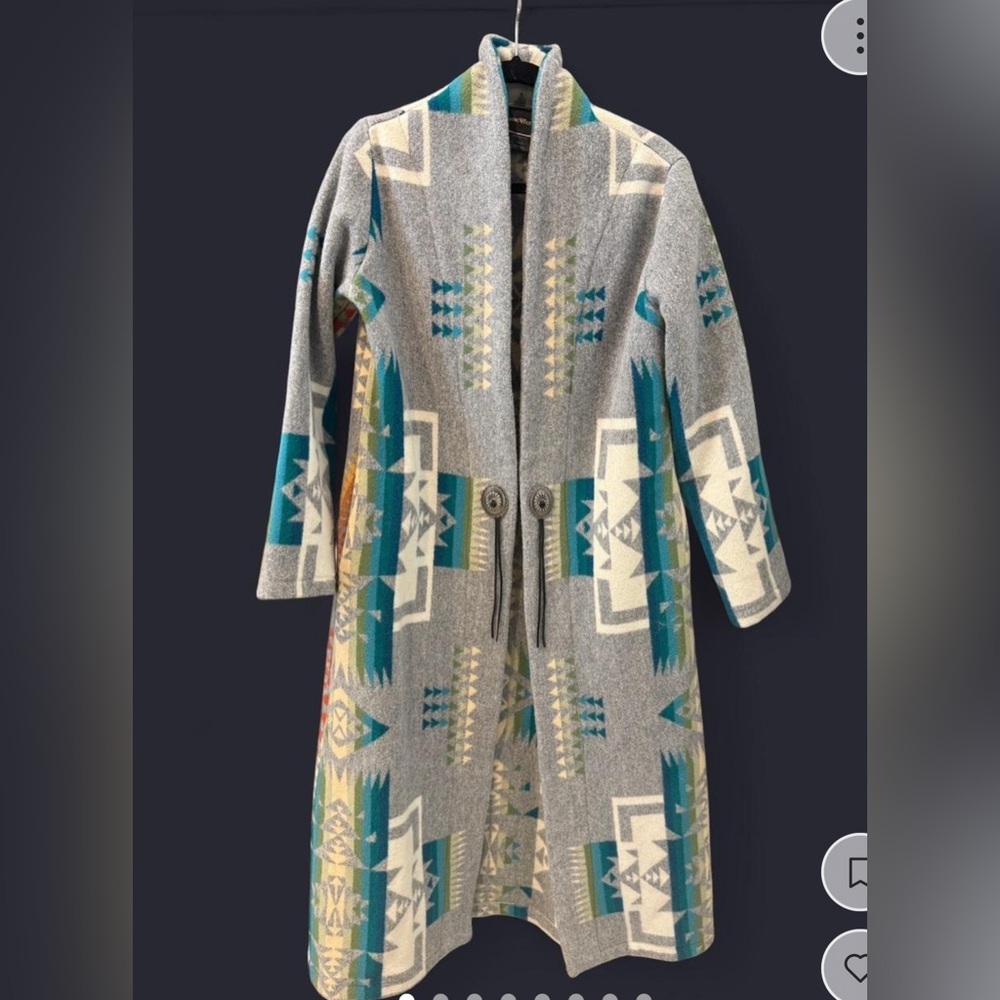 Jessie Western Blanket Coat Gray with Turquoise and White Aztec Pattern.